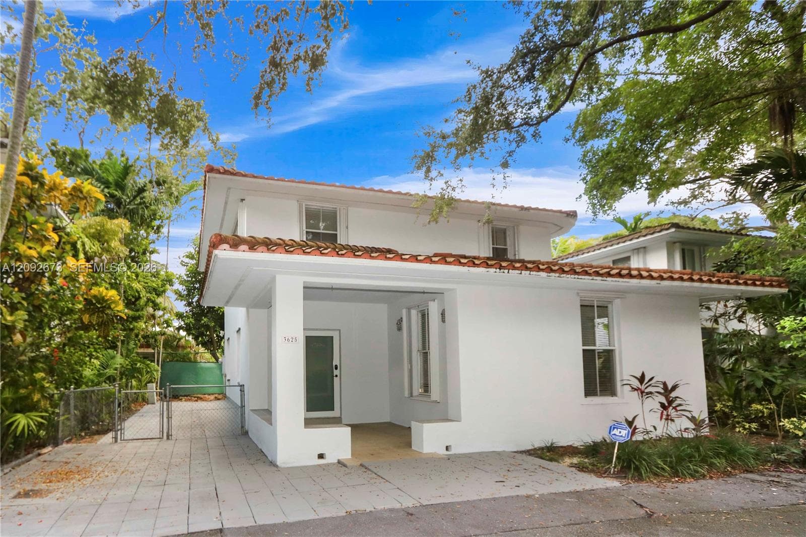 3625 SW 37th Ave #11 photo 2