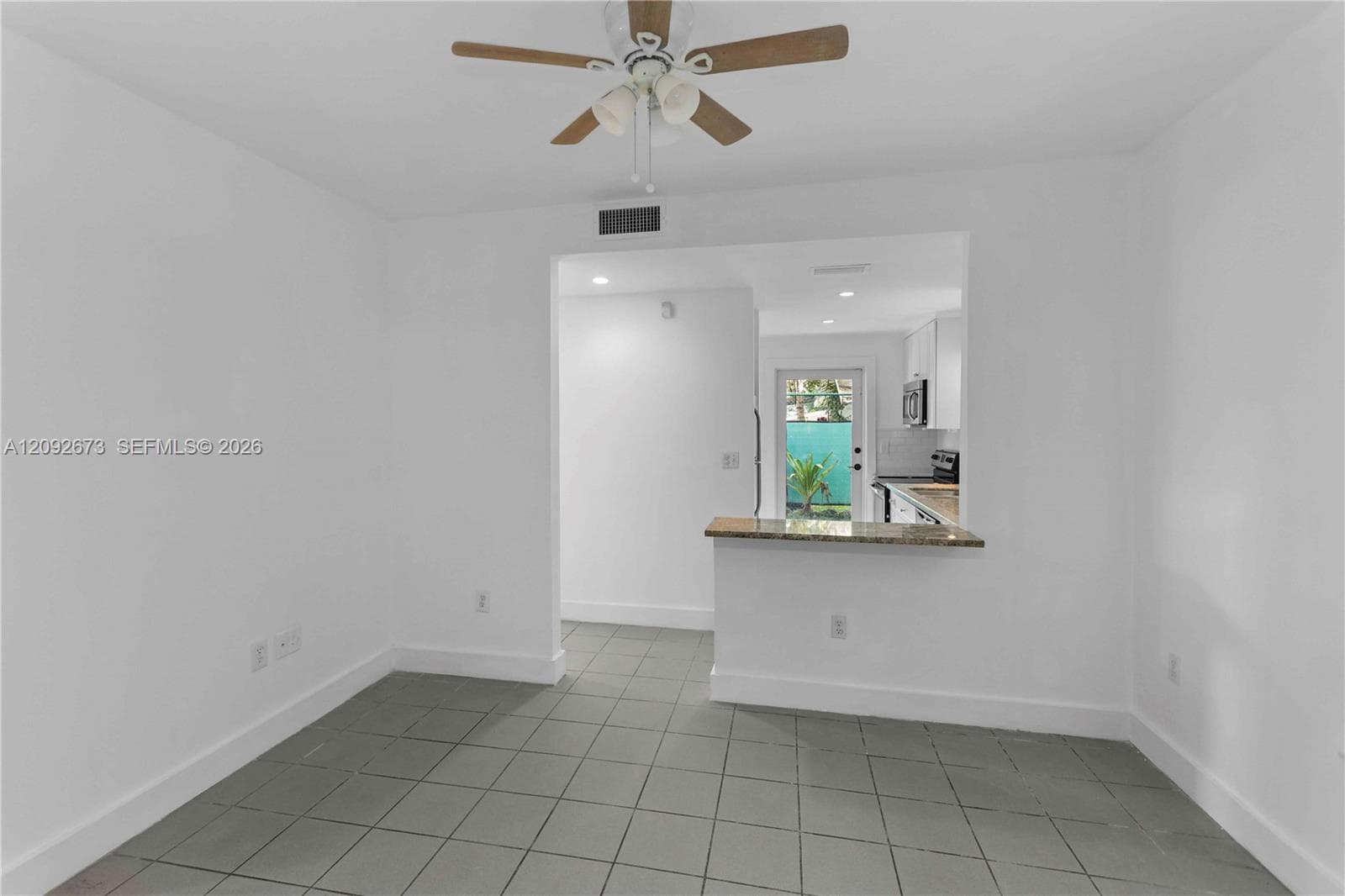 3625 SW 37th Ave #11 photo 3