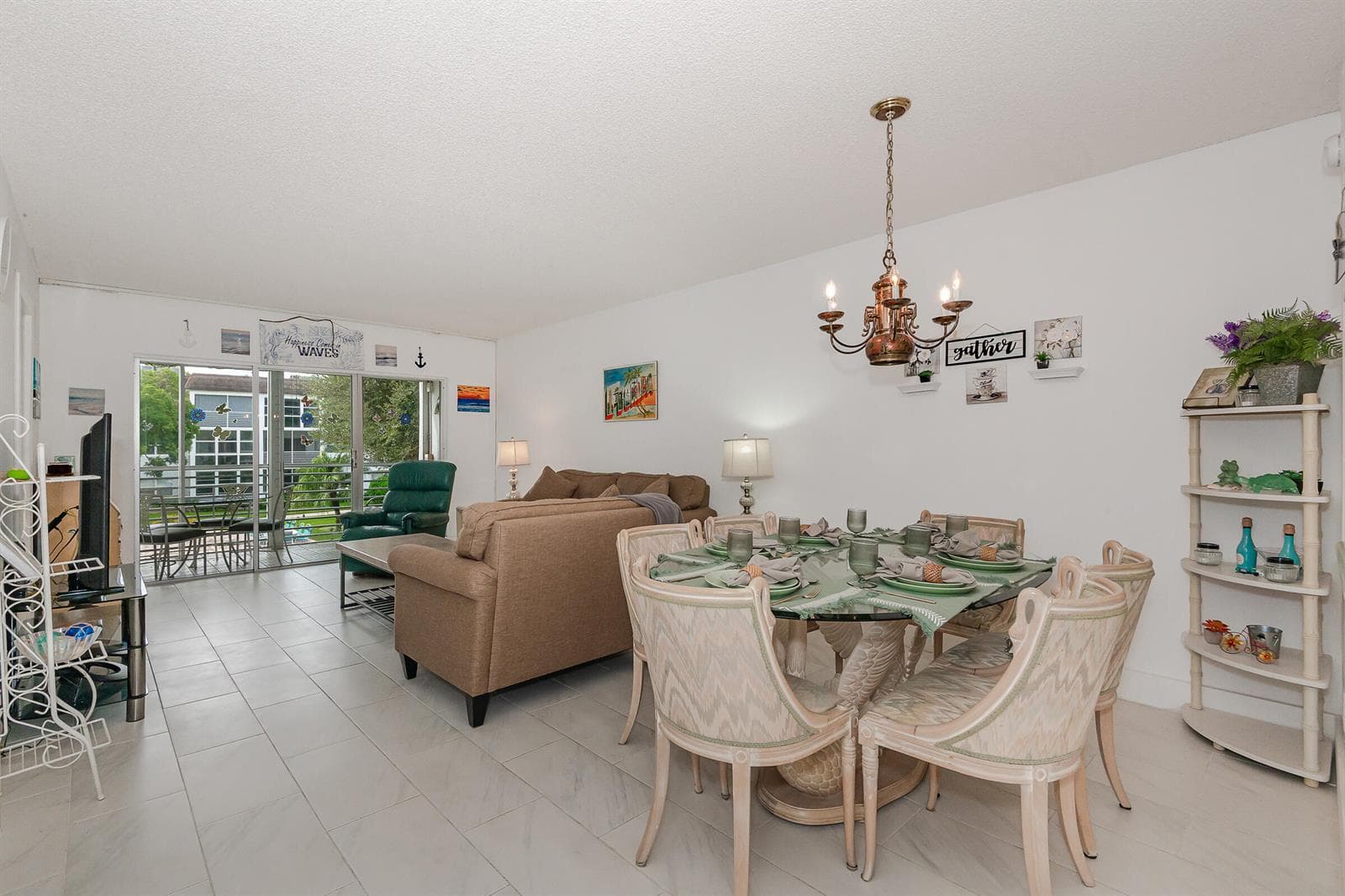 Living & Dining Area