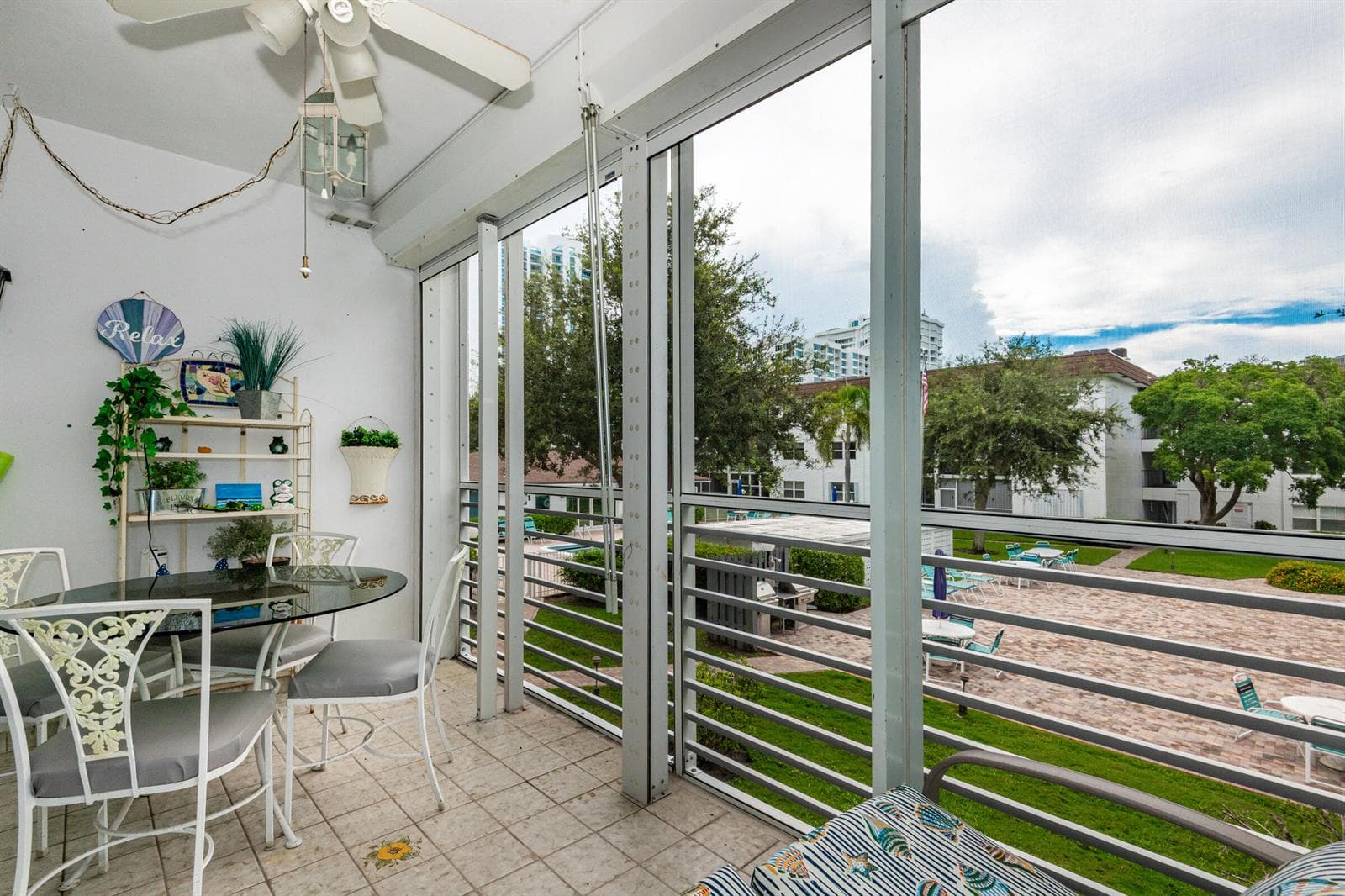 Screened Balcony