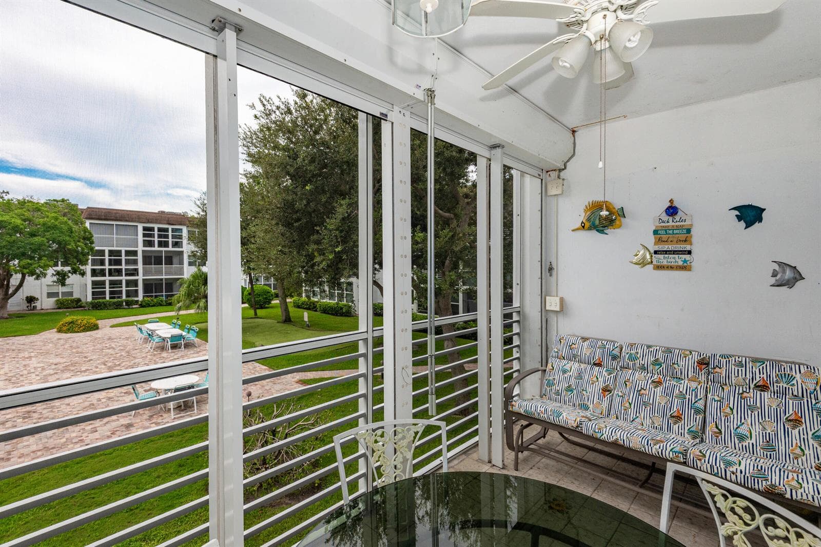 Screened Balcony