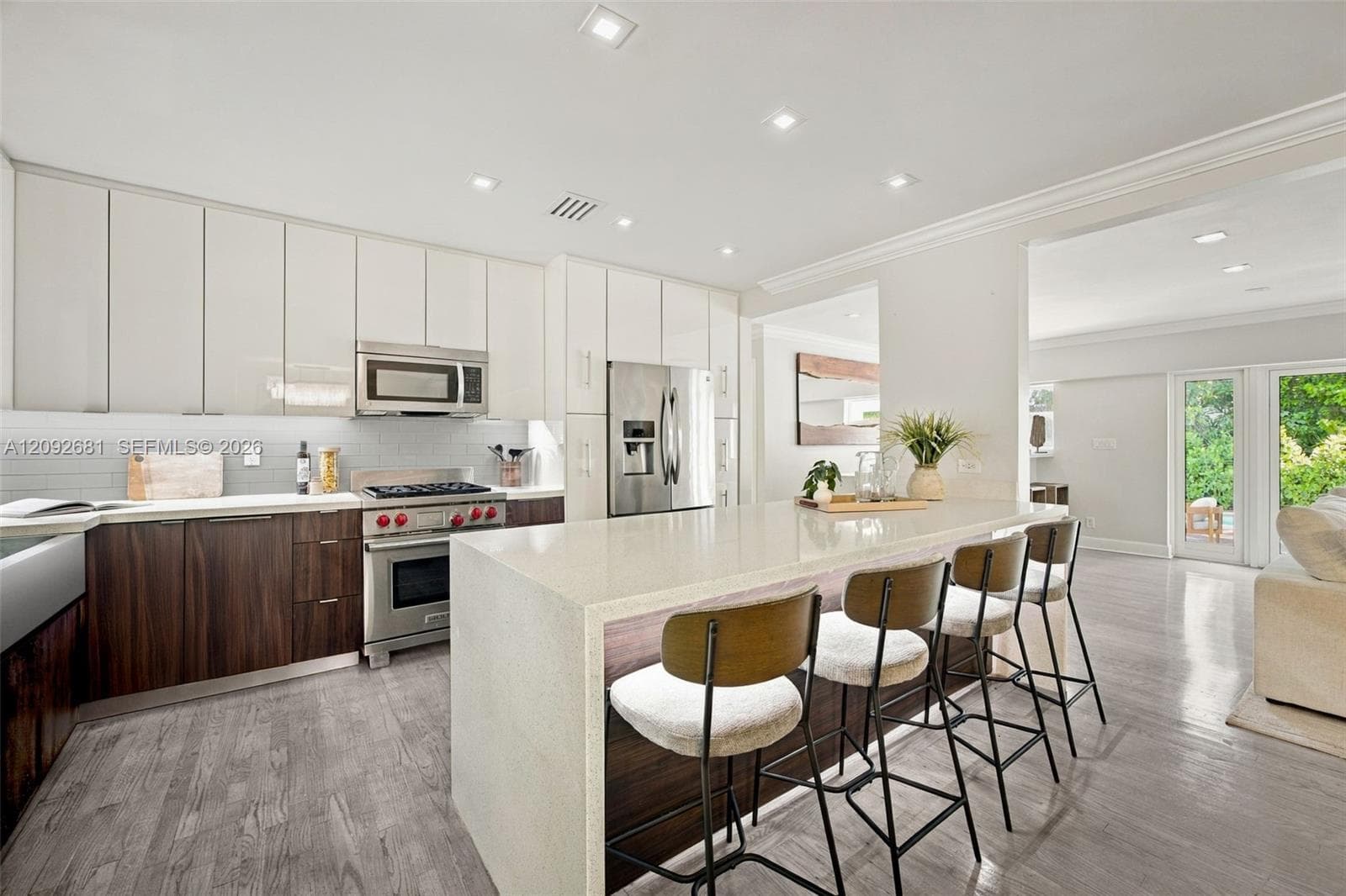 108 SE 17th Ave photo 13
