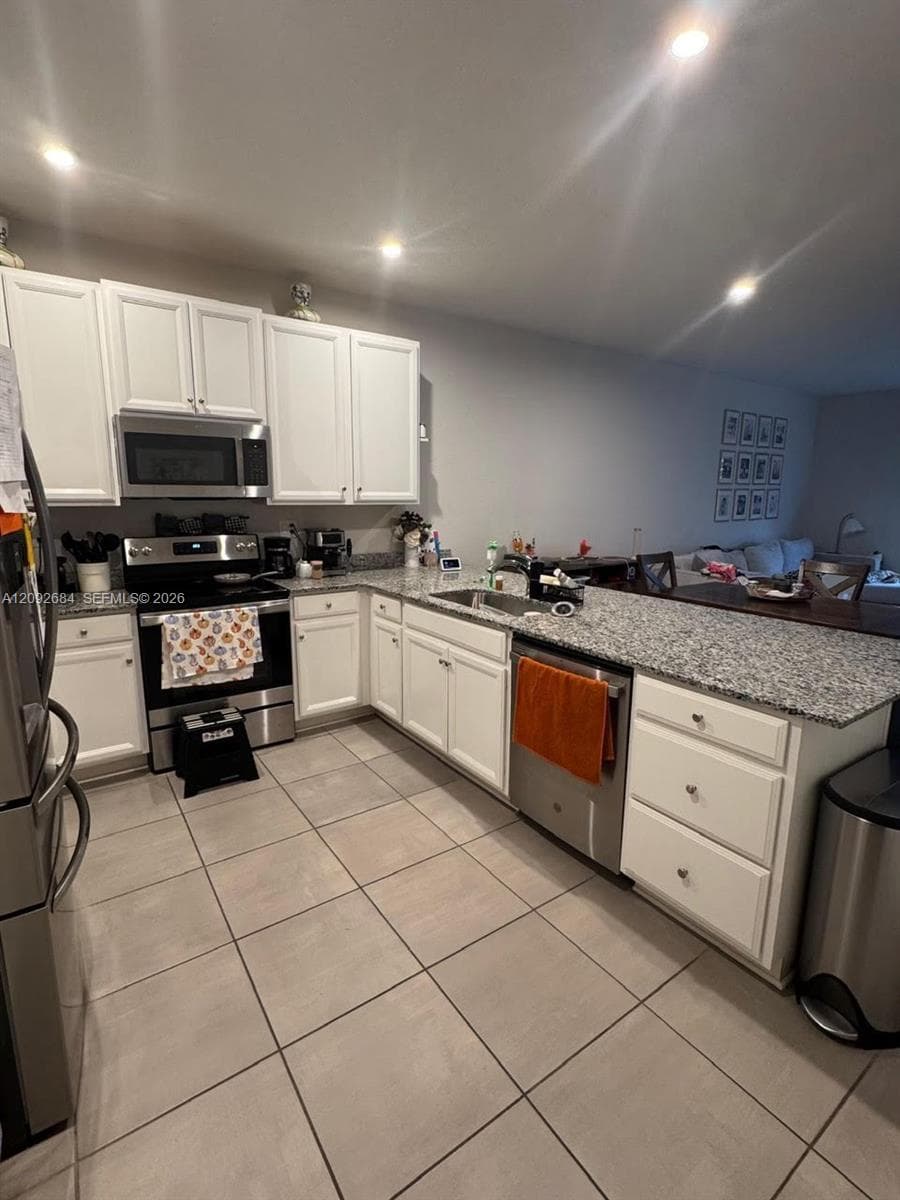 10941 SW 232nd Ter photo 7