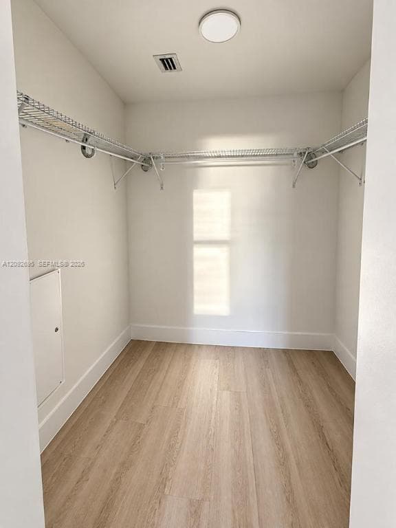 GEO M PHIPPENS · #B207 in Hallandale Beach - Photo 12