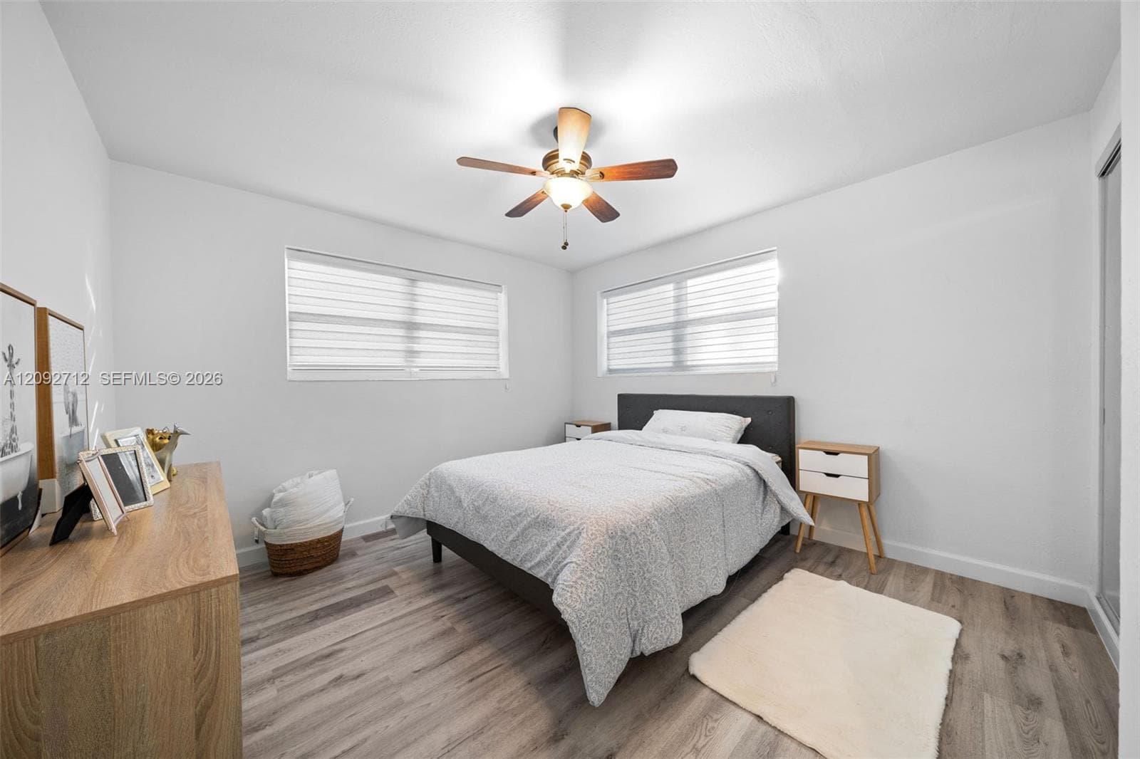 2819 Cleveland St photo 21