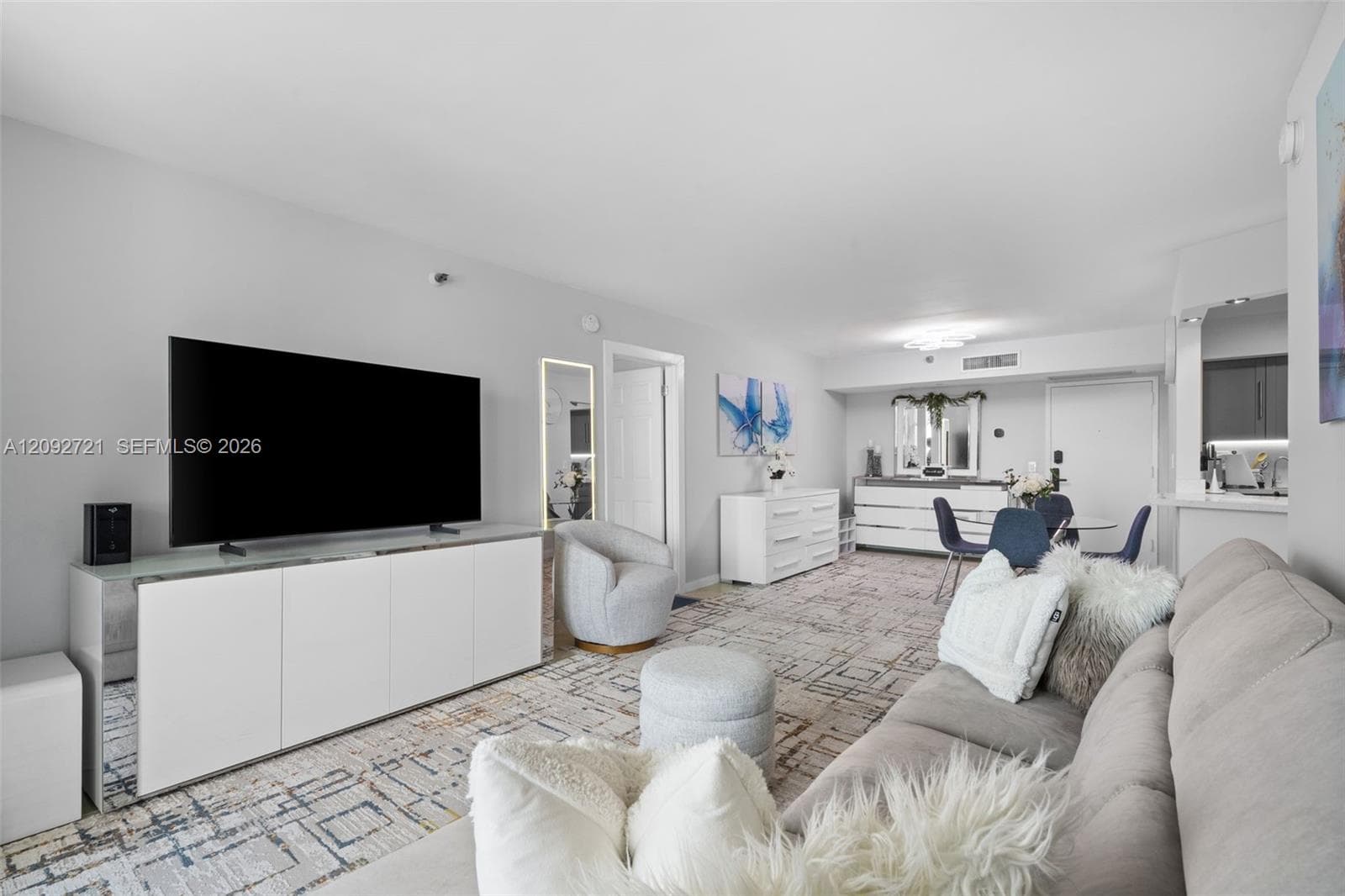 PARC CENTRAL AVENTURA SOU · #1816 in Aventura - Photo 6