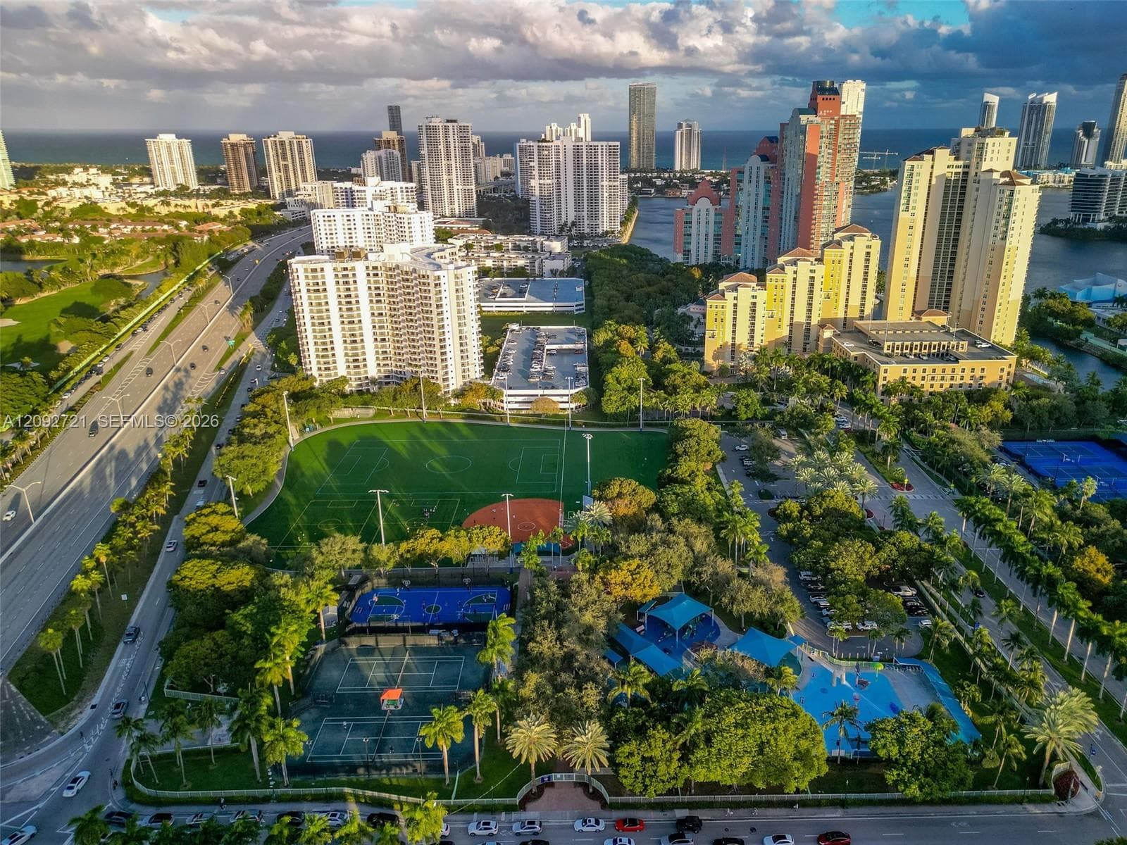PARC CENTRAL AVENTURA SOU · #1816 in Aventura - Photo 36