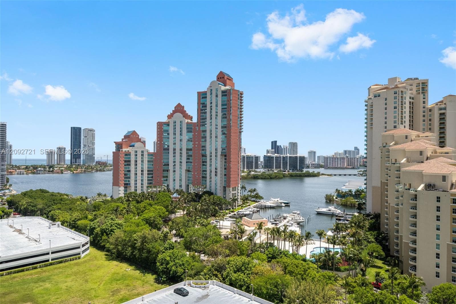 PARC CENTRAL AVENTURA SOU · #1816 in Aventura - Photo 29