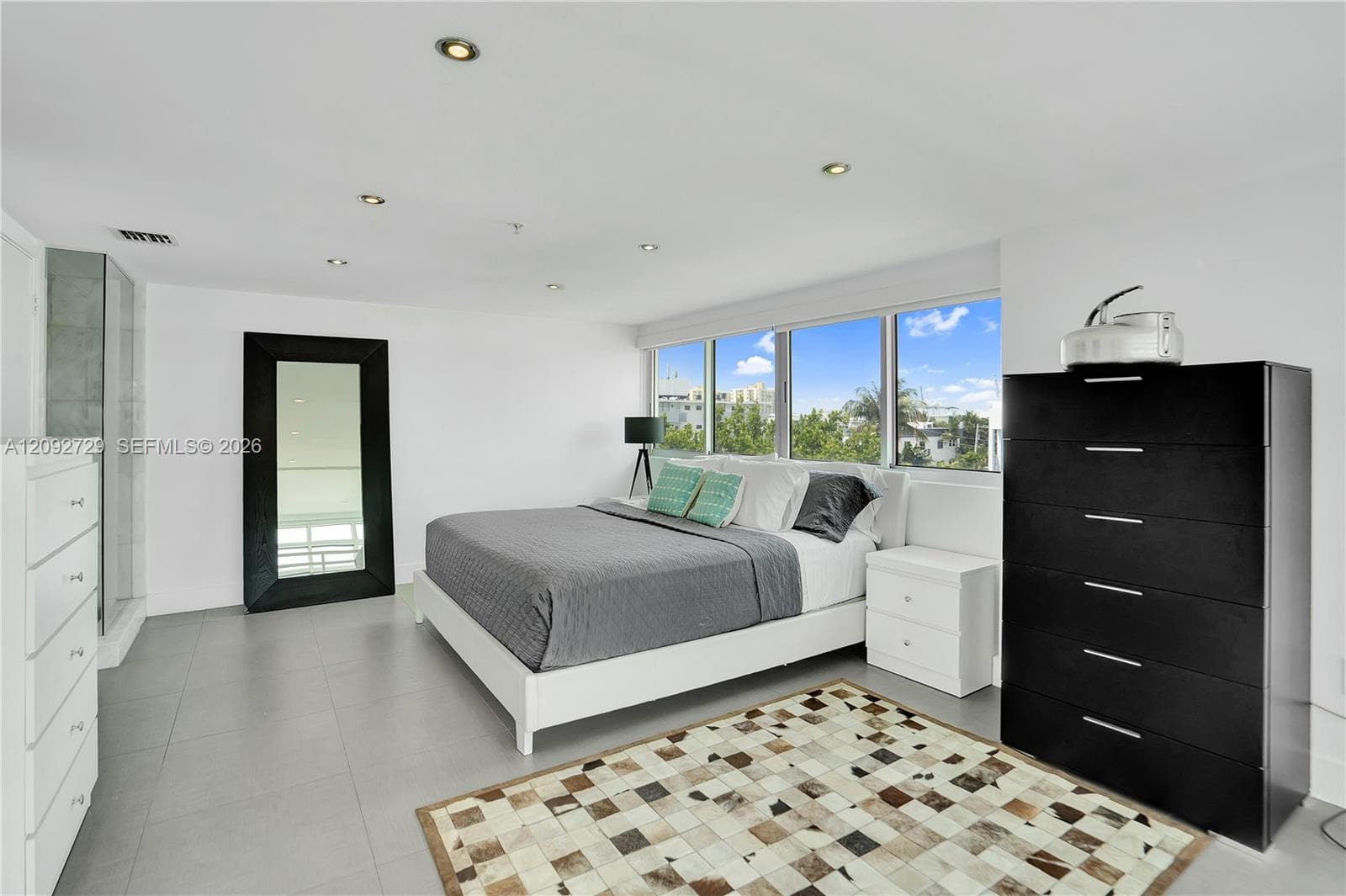 MERIDIAN 5 CONDO · #21 in Miami Beach - Photo 8
