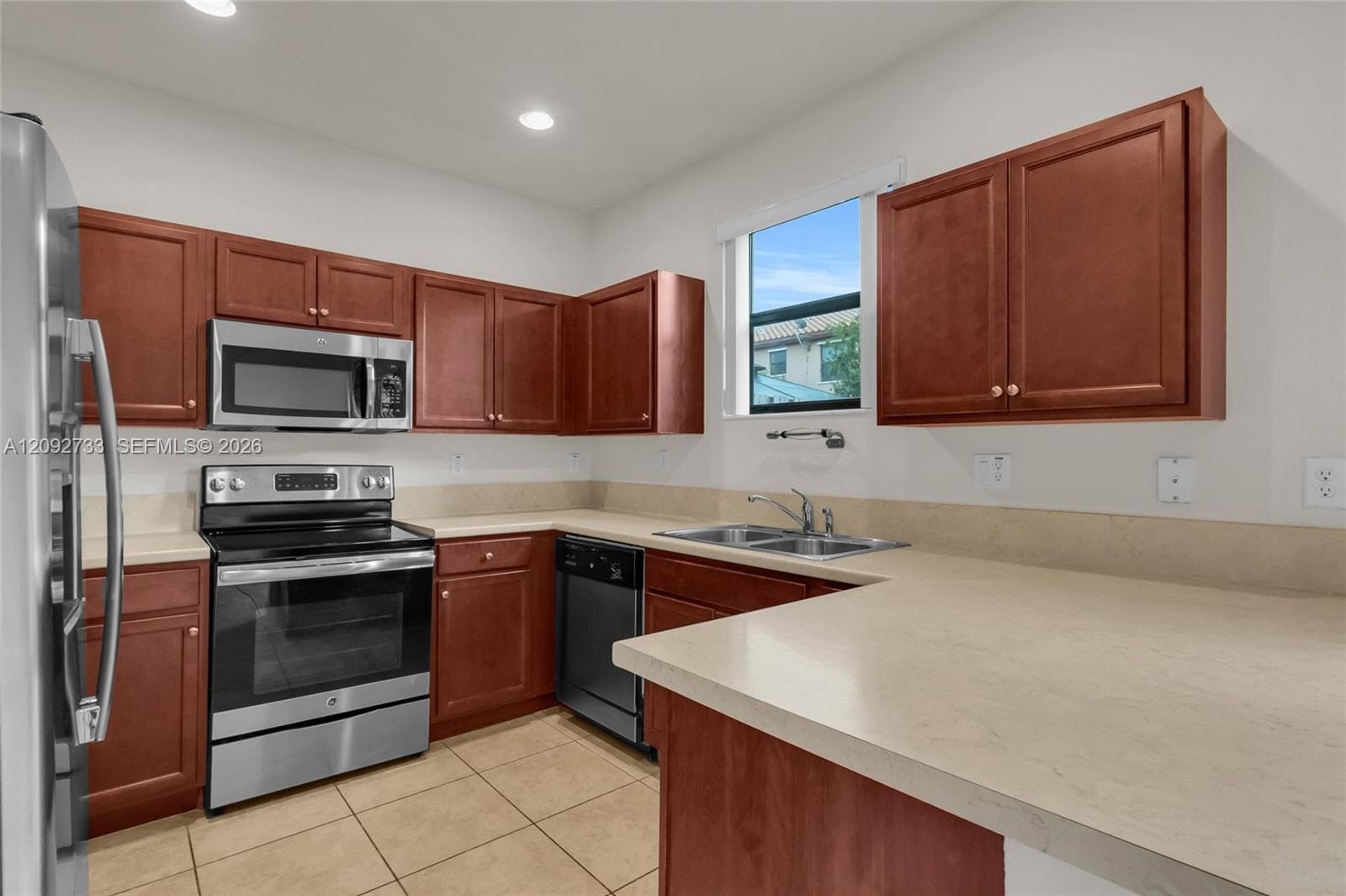 3778 SE 2nd Dr photo 14
