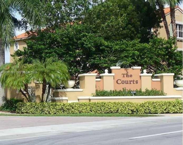 THE COURTS AT DORAL ISLES · #627 in Doral - Photo 1