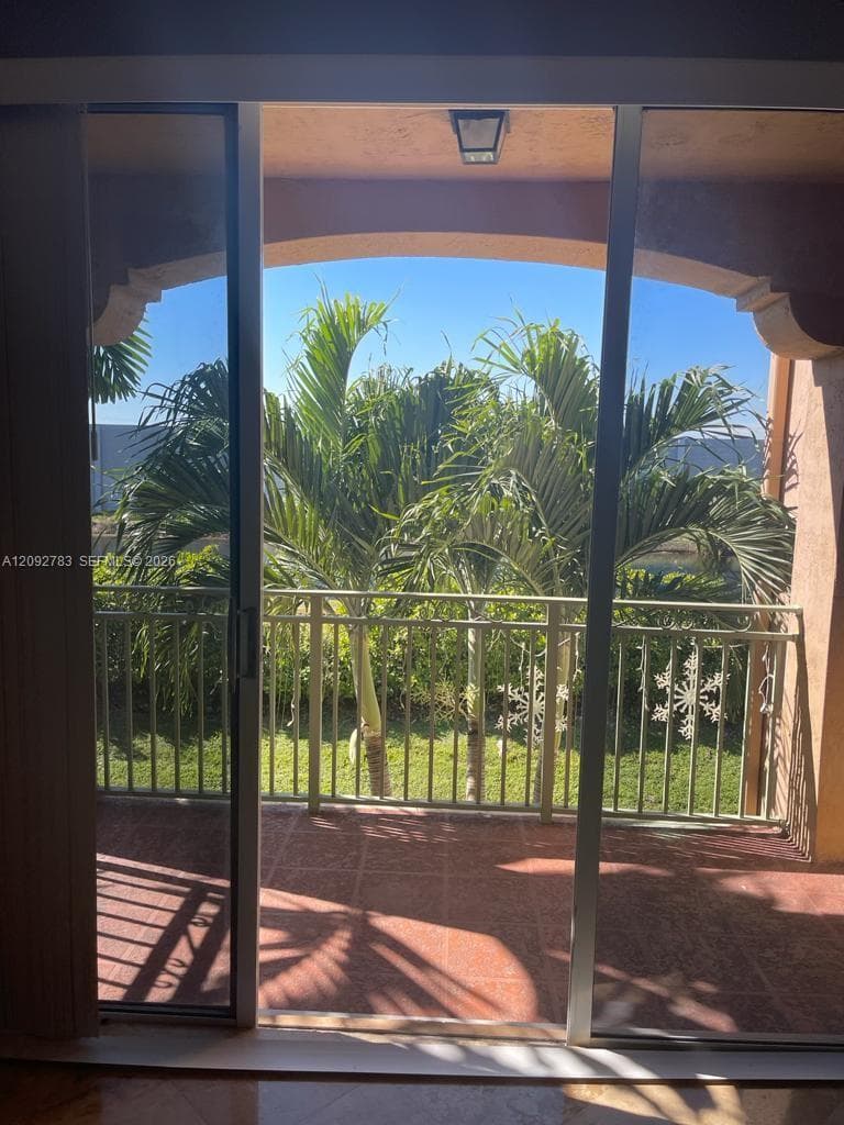 THE COURTS AT DORAL ISLES · #627 in Doral - Photo 15