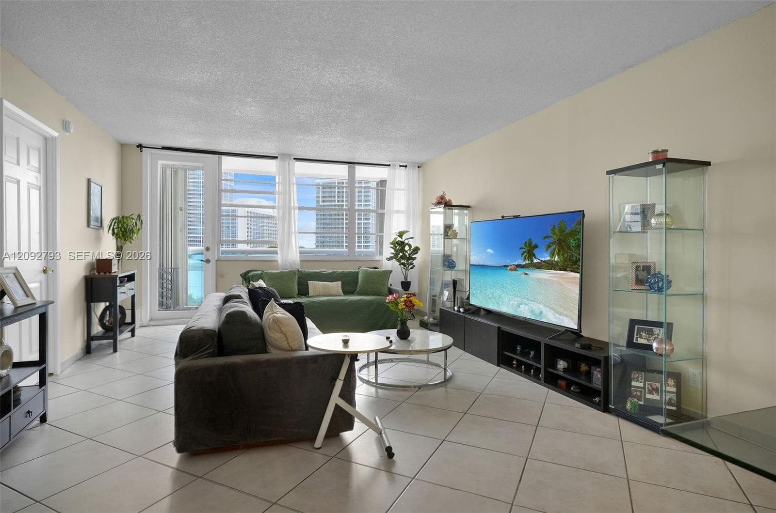 AQUASOL CONDO · #8R in Miami Beach - Photo 3