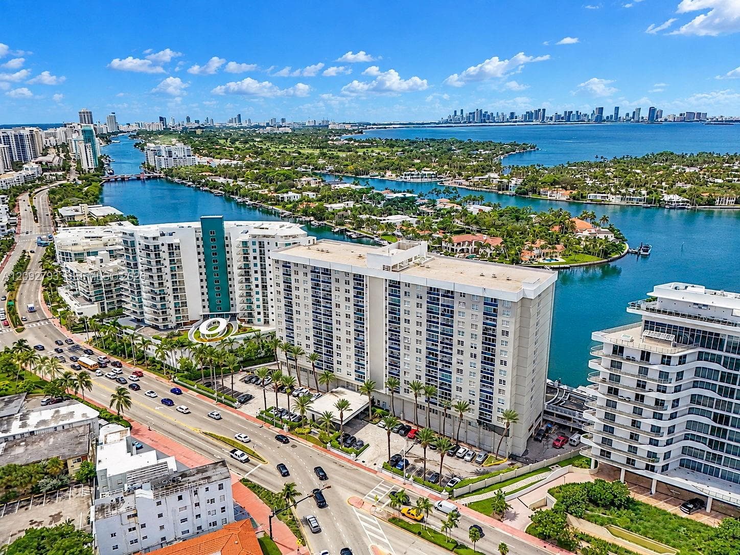 AQUASOL CONDO · #8R in Miami Beach - Photo 32