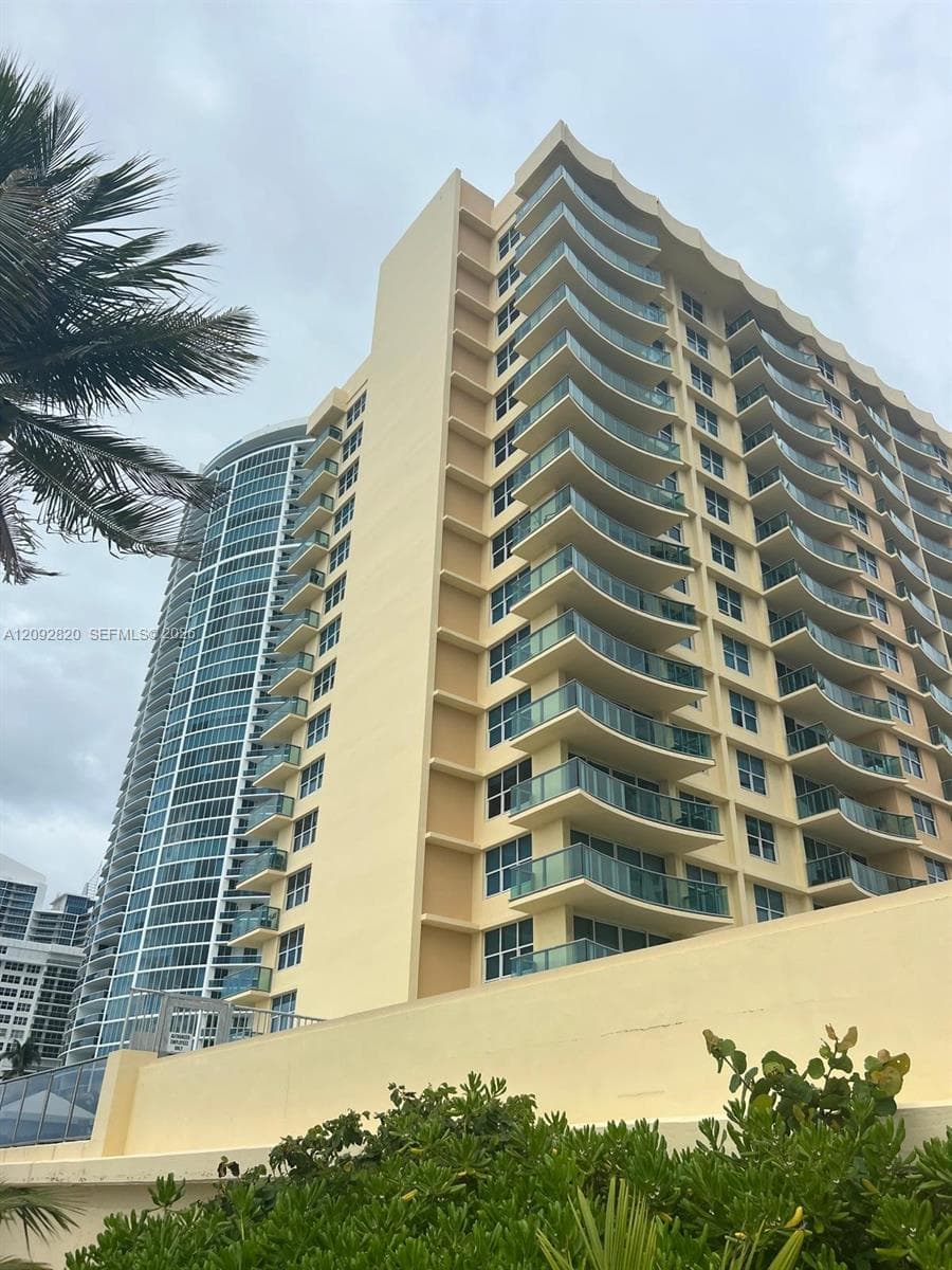 WAVE CONDO · #PH32 in Hollywood - Photo 23