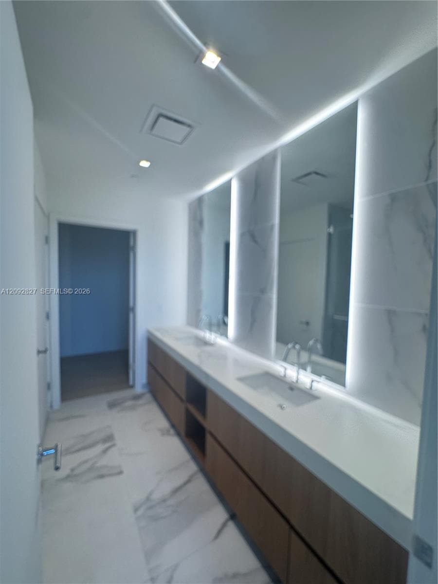 Casa Bella · #1403 in Miami - Photo 9