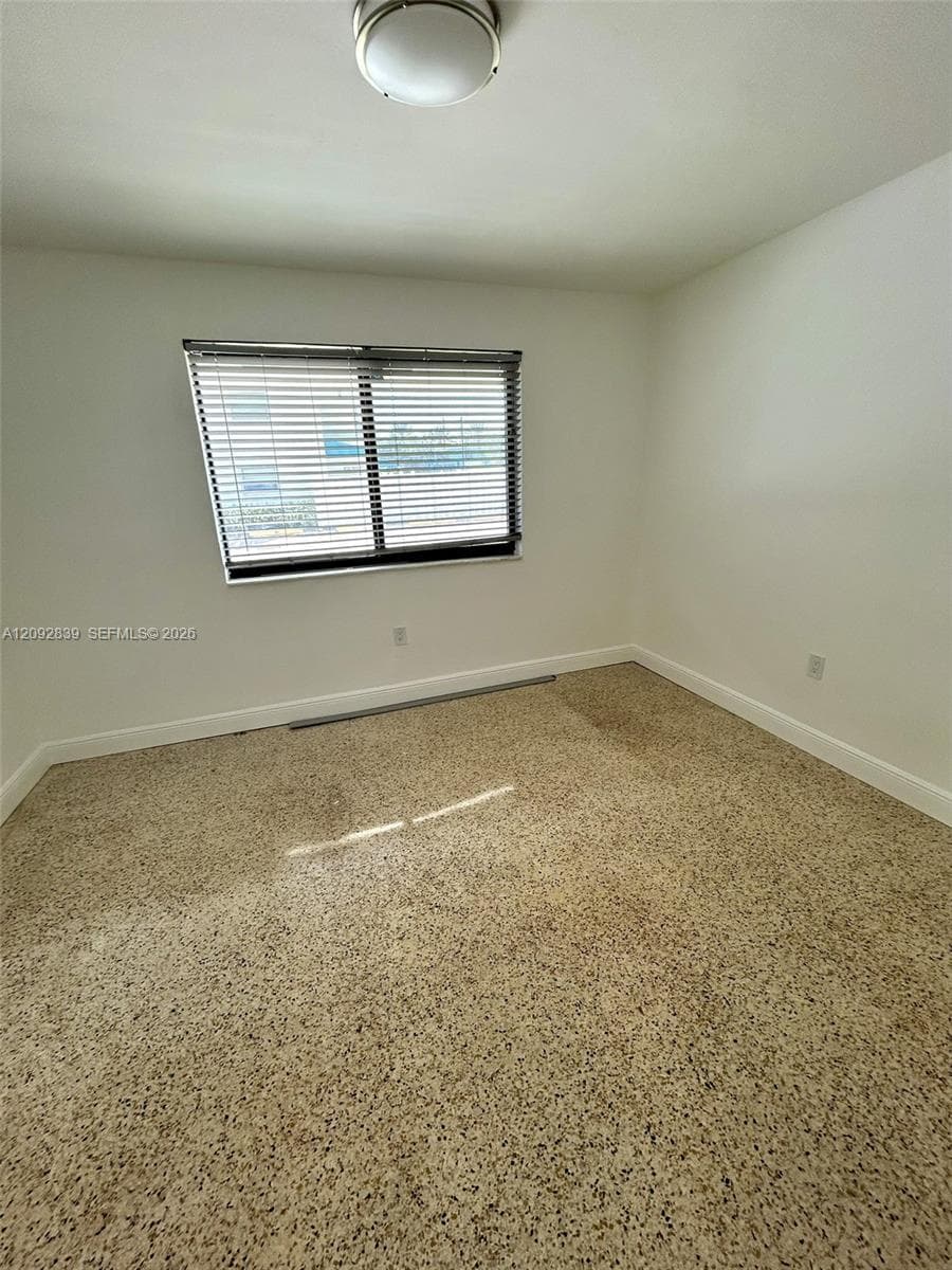BISCAYNE COURT · #1 in Miami - Photo 8