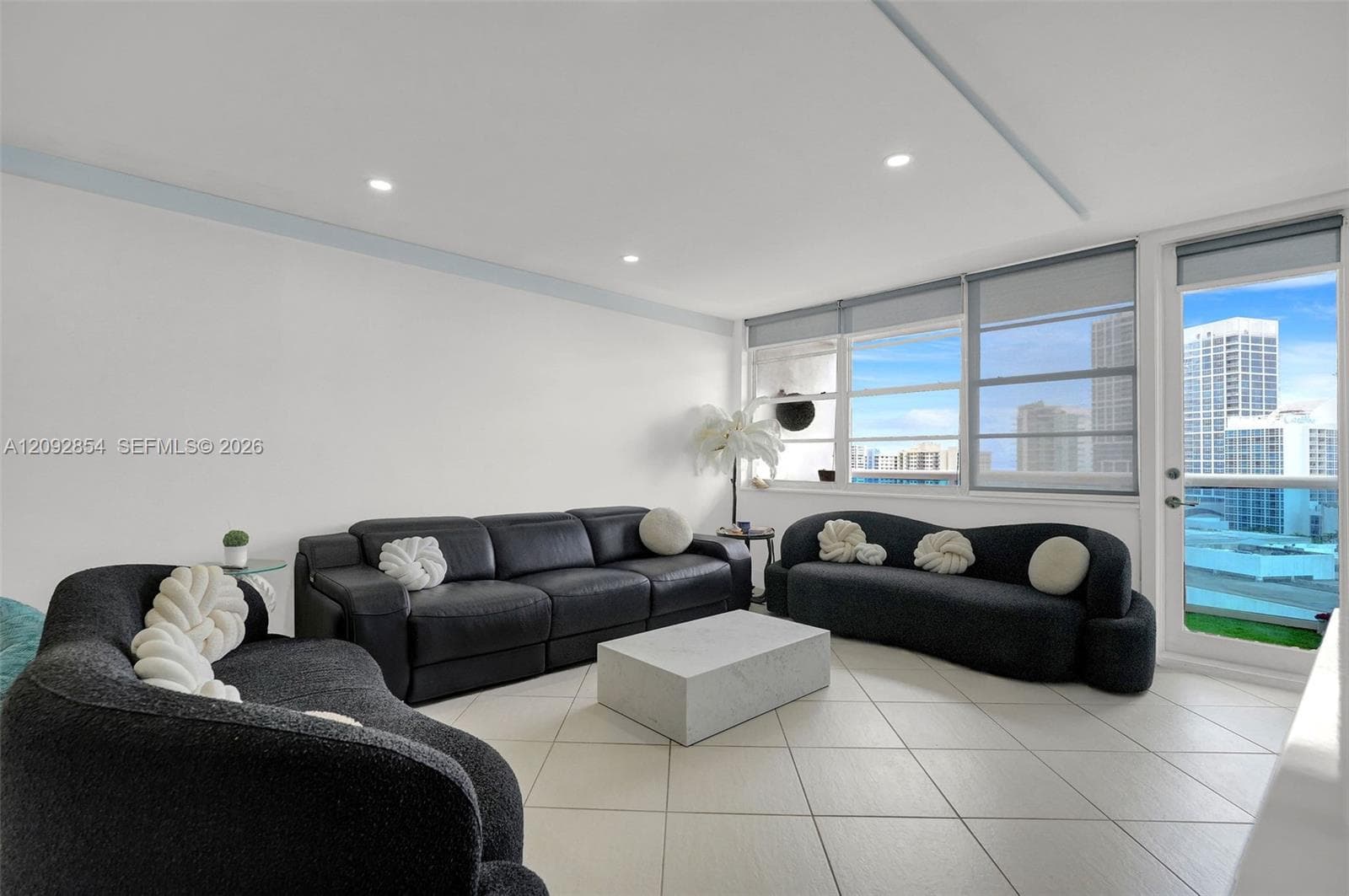 AQUASOL CONDO · #12S in Miami Beach - Photo 4
