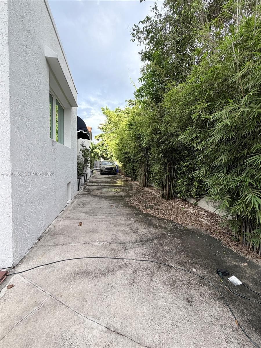 360 SW 20th Rd photo 15