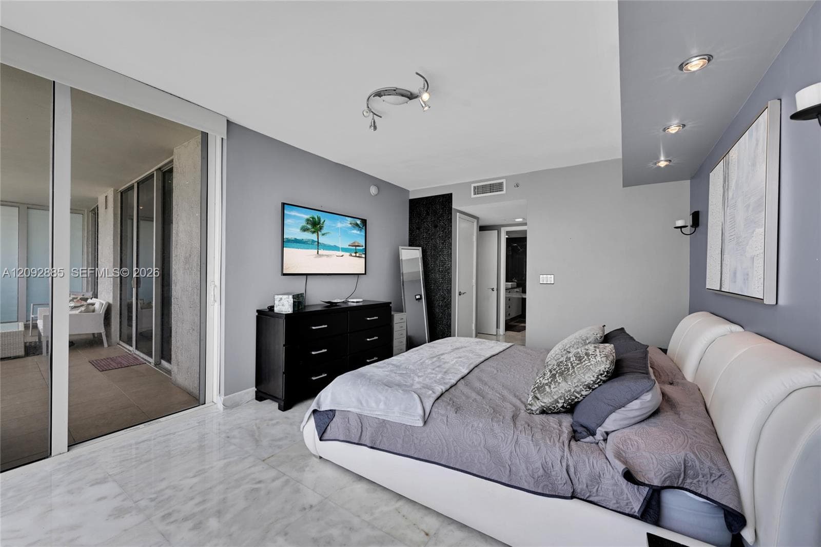 BEACH CLUB THREE CONDO · #1408 in Hallandale Beach - Photo 20