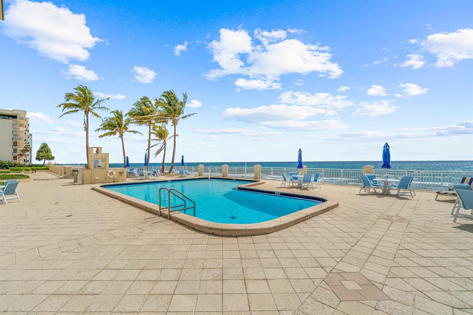 005-3475SouthOceanBoulevard-110-PalmBeac