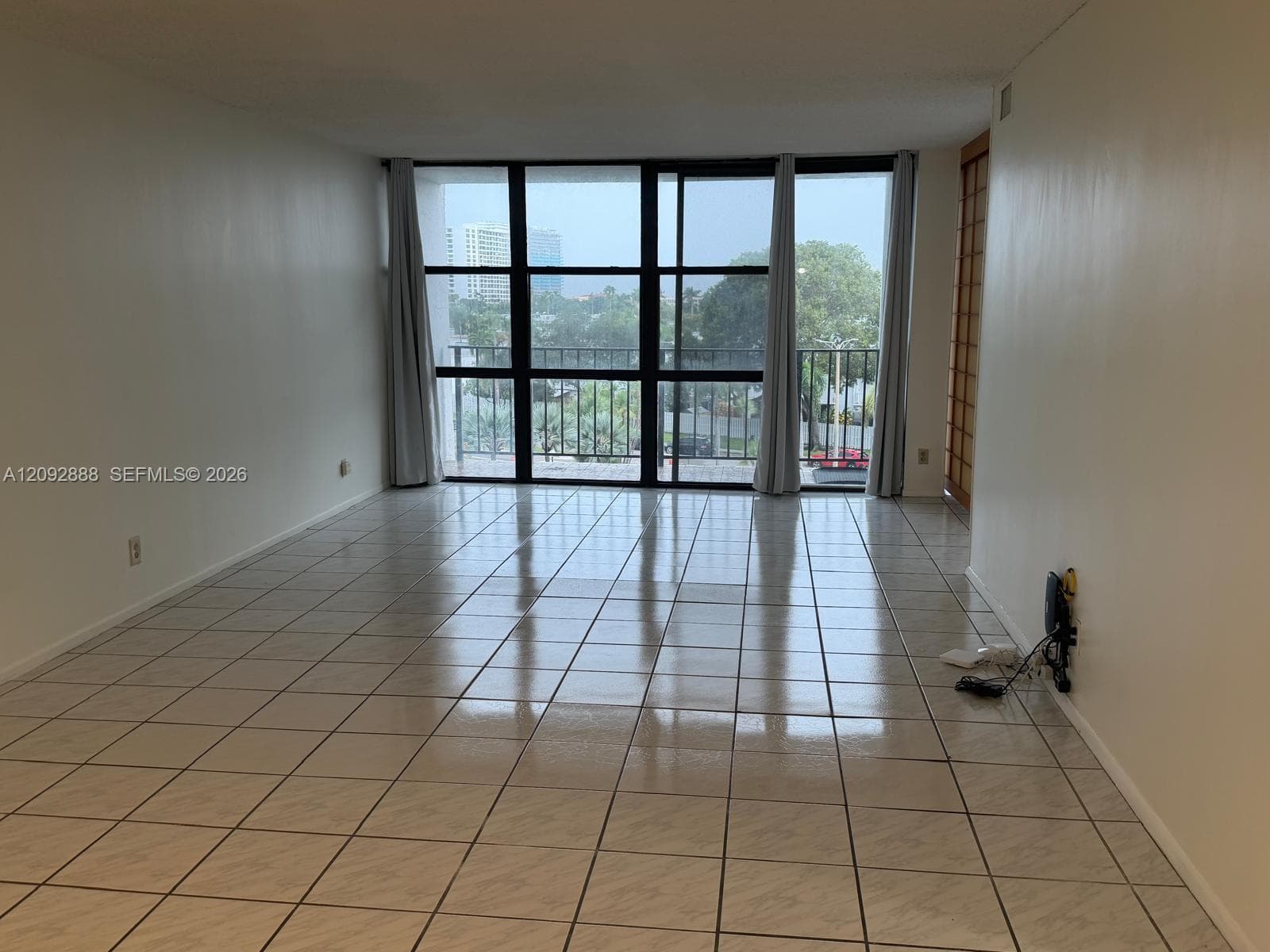 OCEANVIEW PARK CONDO · #507 in Hallandale Beach - Photo 12