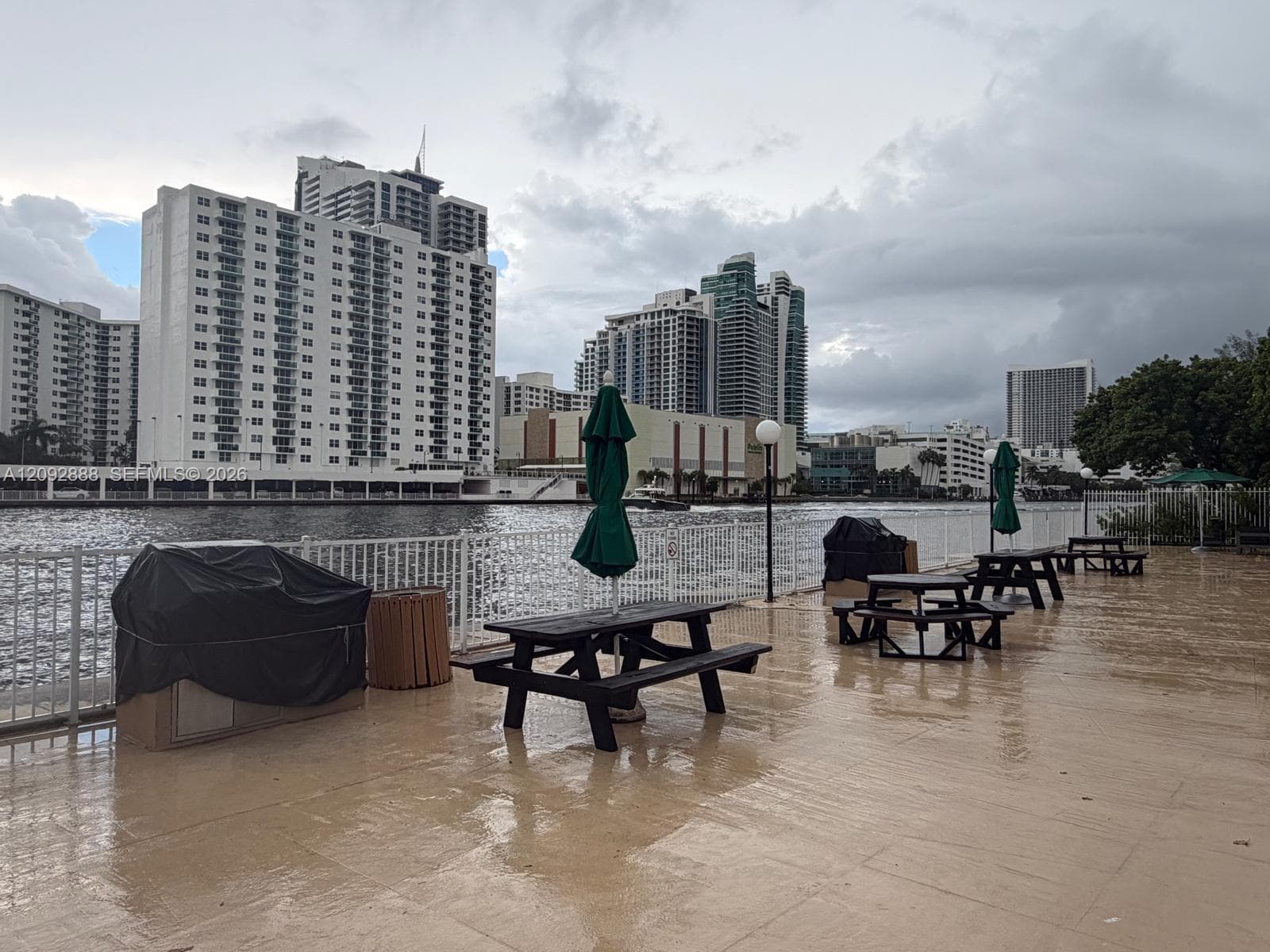 OCEANVIEW PARK CONDO · #507 in Hallandale Beach - Photo 30