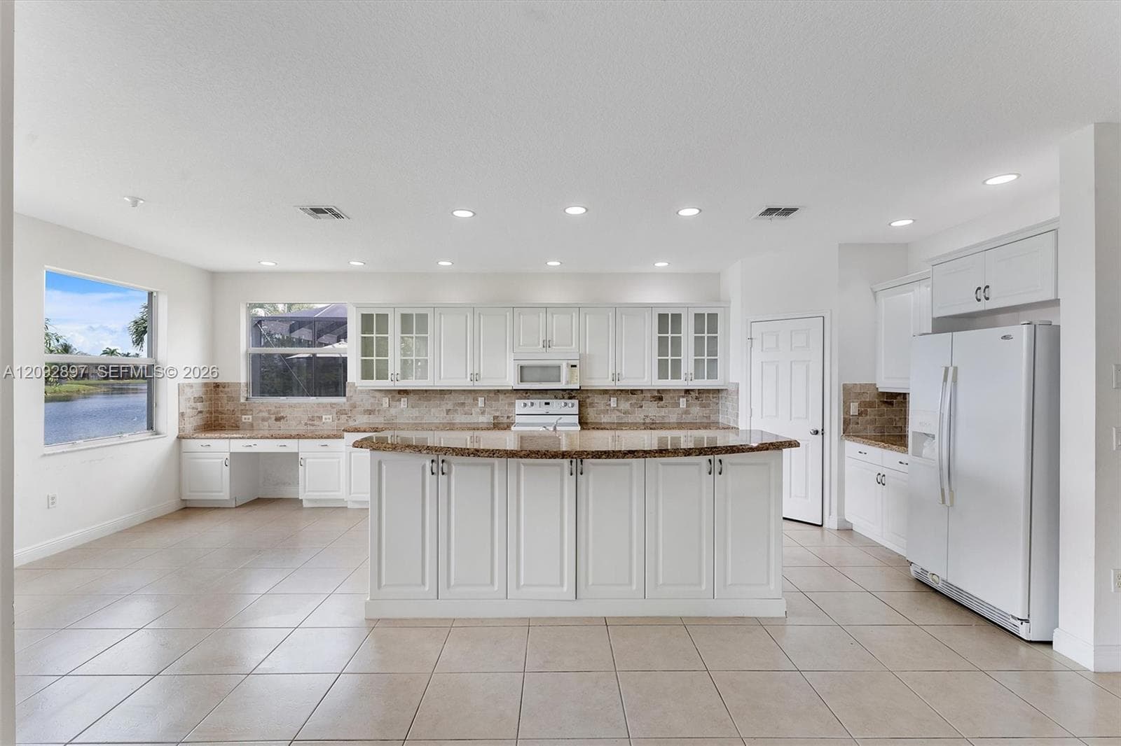 9640 Phipps Ln photo 27