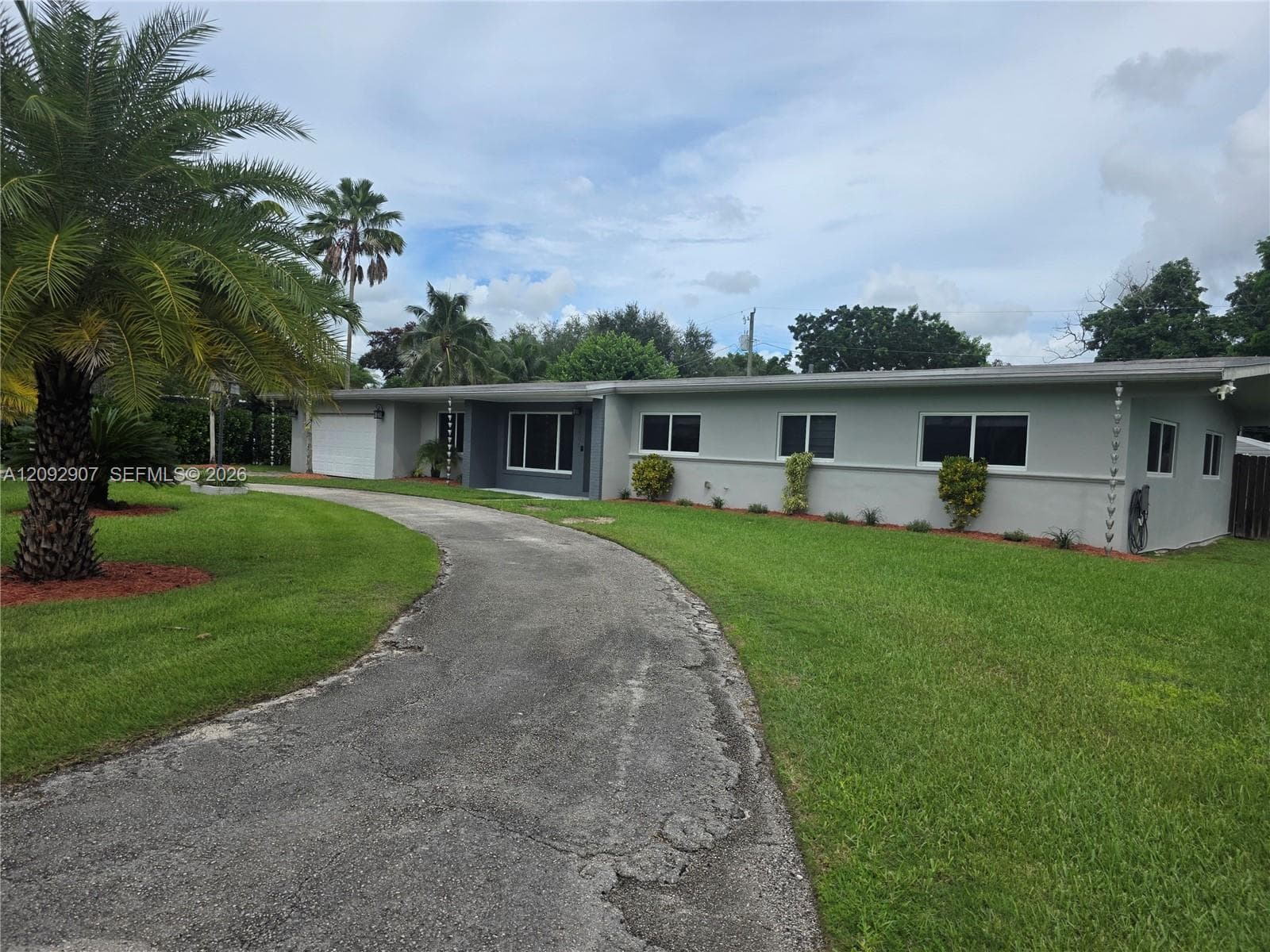 27401 SW 165th Ave #0 photo 2