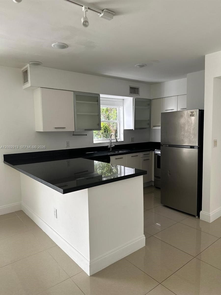 NIRVANA CONDO NO THREE CO · #B510 in Miami - Photo 9