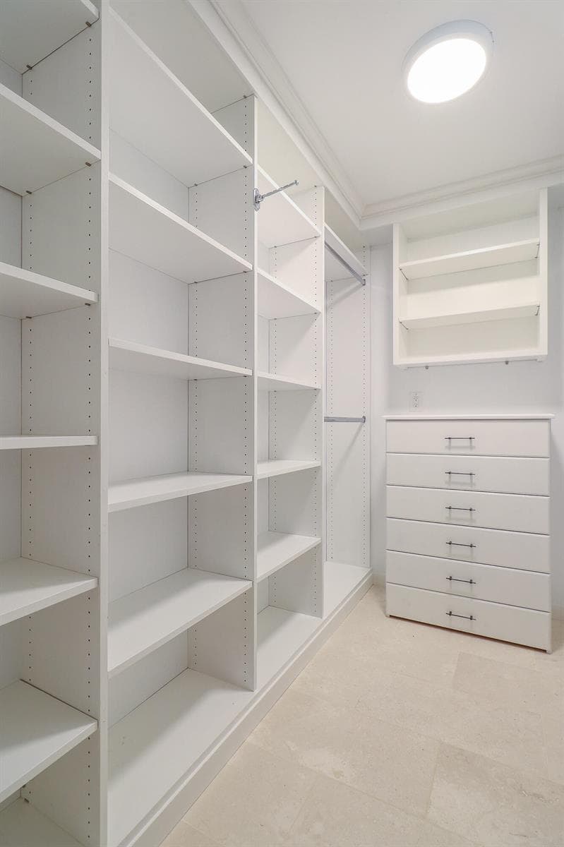 40-Closet