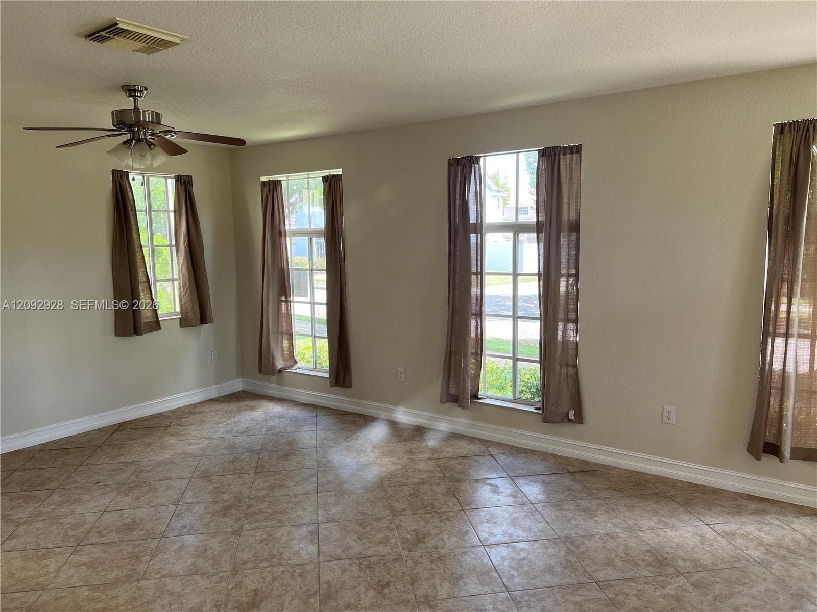 14008 SW 274 TER photo 9