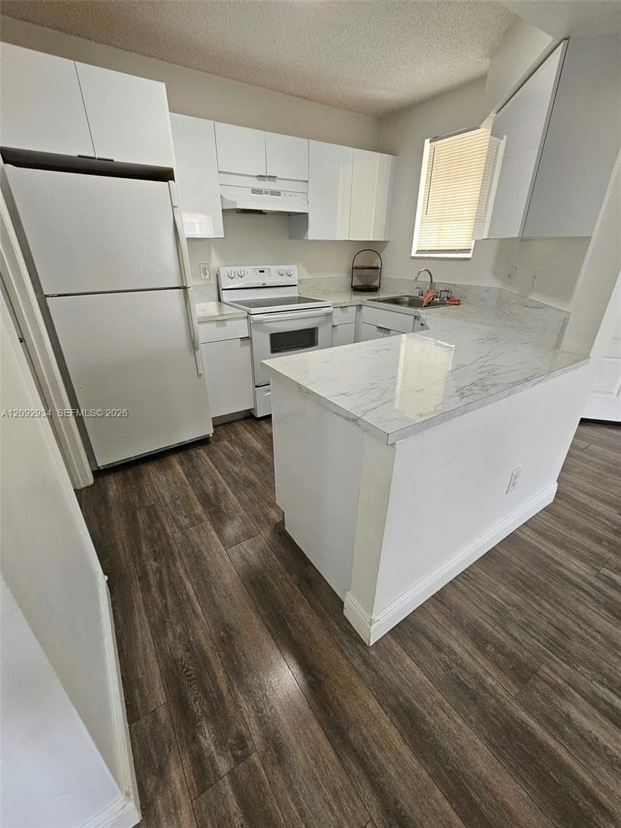 LA HACIENDA COUNTRY CLUB · #C in Hialeah - Photo 17