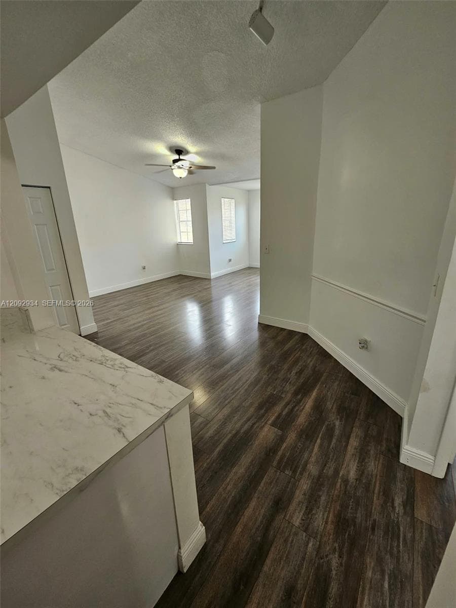 LA HACIENDA COUNTRY CLUB · #C in Hialeah - Photo 15