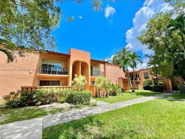 CYPRESS VILLAGE CONDO · #I21 in Miami Lakes - Photo 8