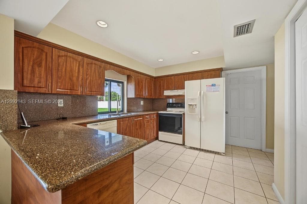 12804 SW 94th Pl photo 17