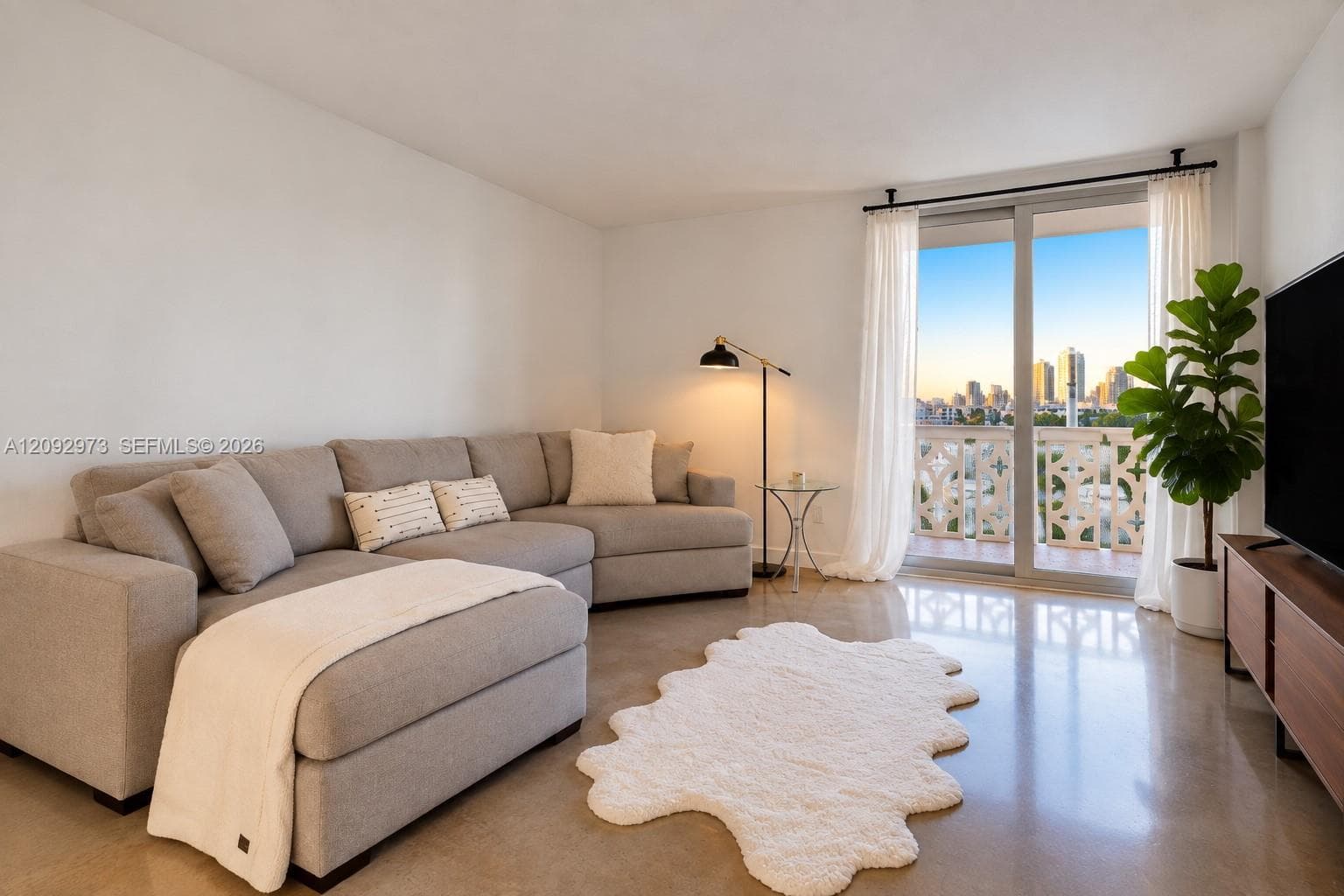 ADMIRAL TOWERS CONDO · #816 in Miami Beach - Photo 2