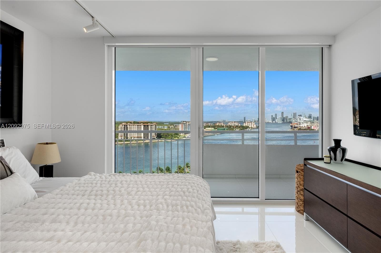South Pointe Towers · #1805 in Miami Beach - Photo 19