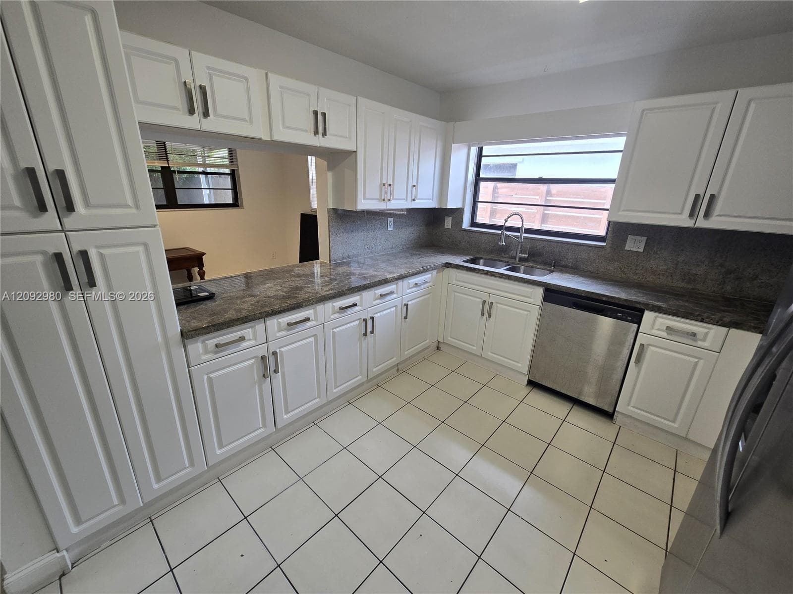 212 SW 2nd Ave #0 photo 27