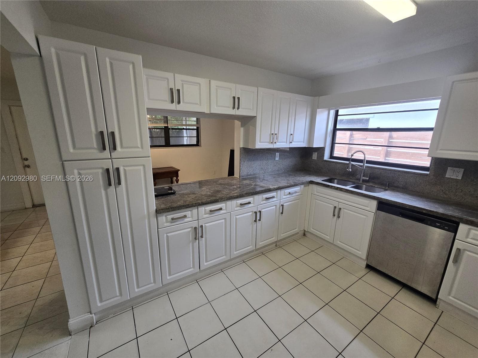 212 SW 2nd Ave #0 photo 28