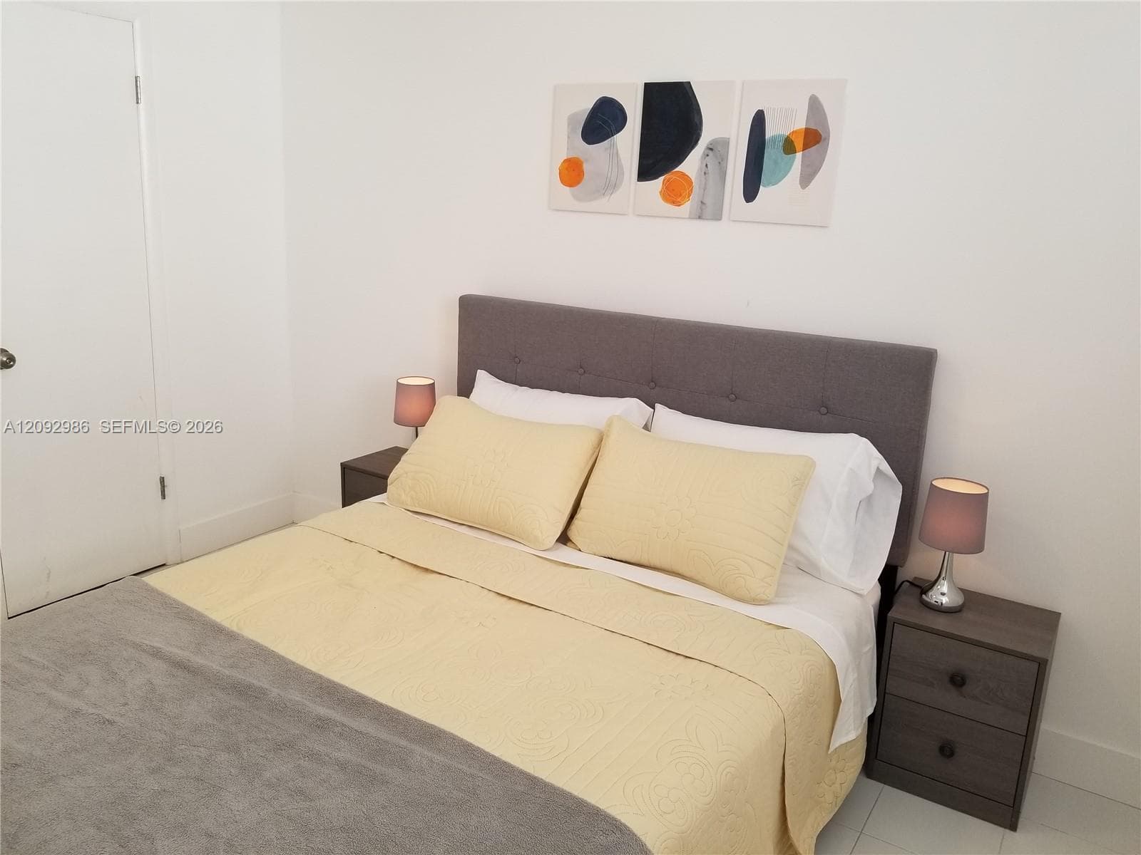 ISLANDS-BERMUDA CONDO · #301 in Hallandale Beach - Photo 7