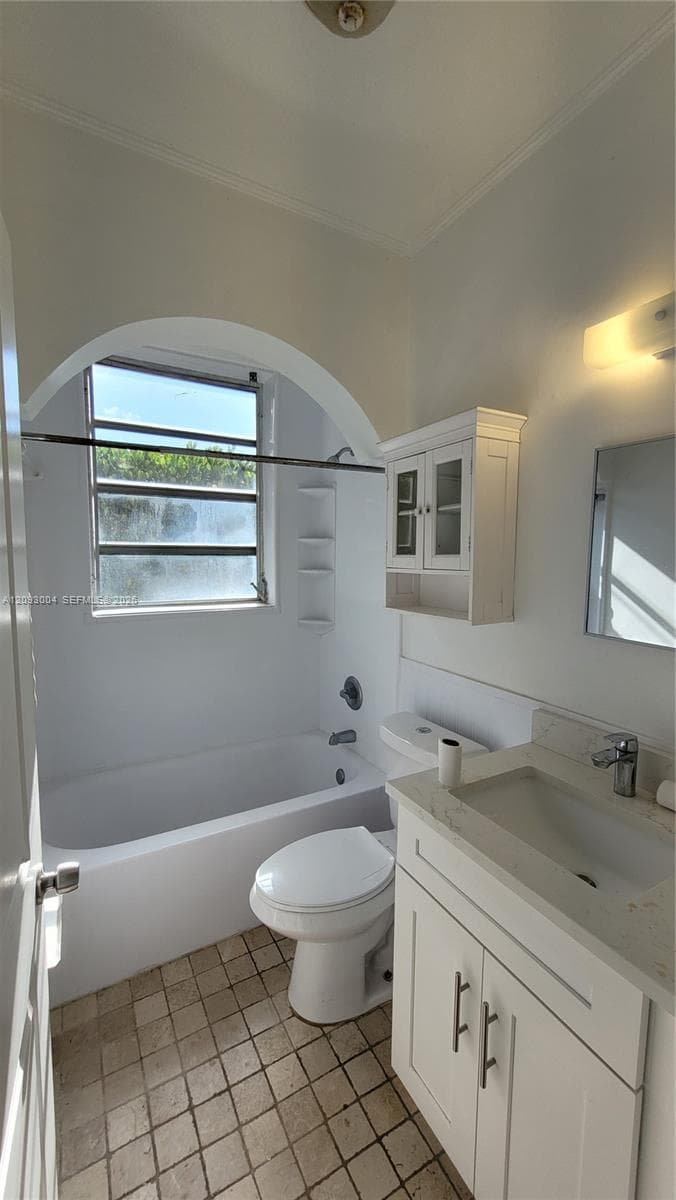 3666 SW 13th Ter photo 12