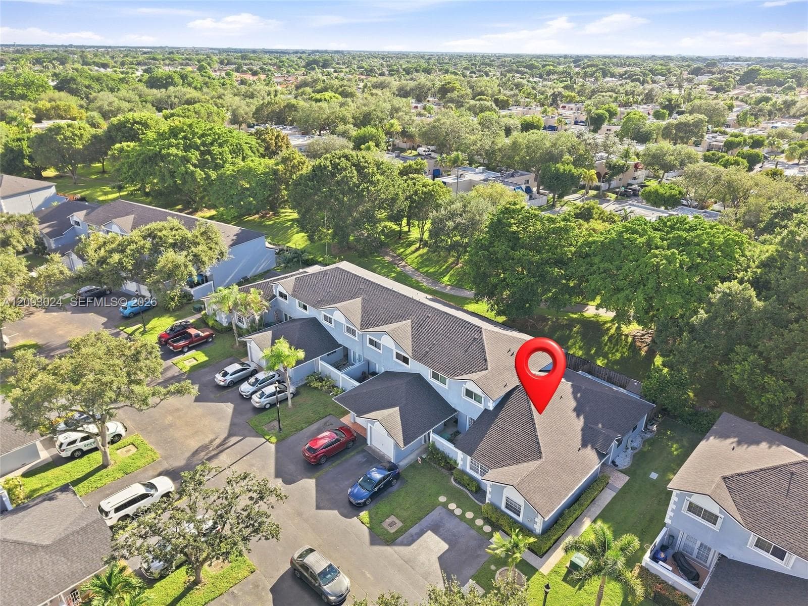 14270 SW 97th Ter photo 4