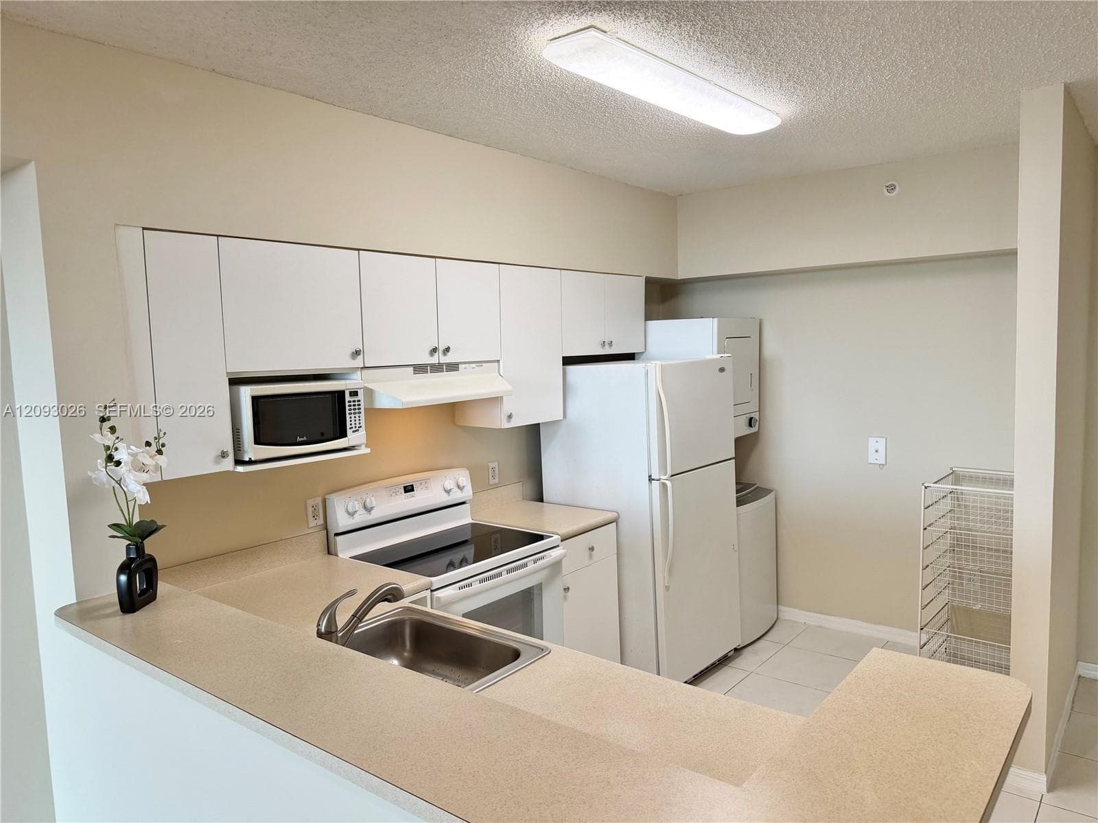 BLUE LAGOON CONDO · #TS-03 in Miami - Photo 24