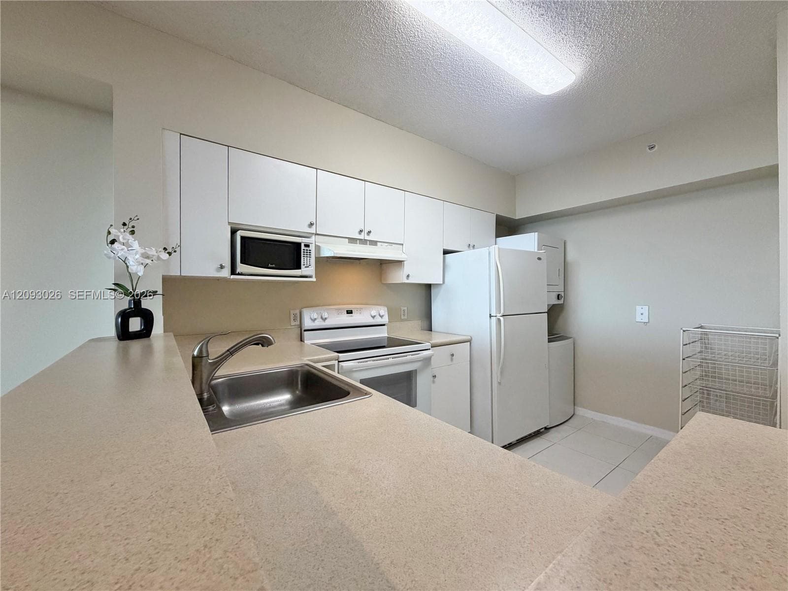 BLUE LAGOON CONDO · #TS-03 in Miami - Photo 11