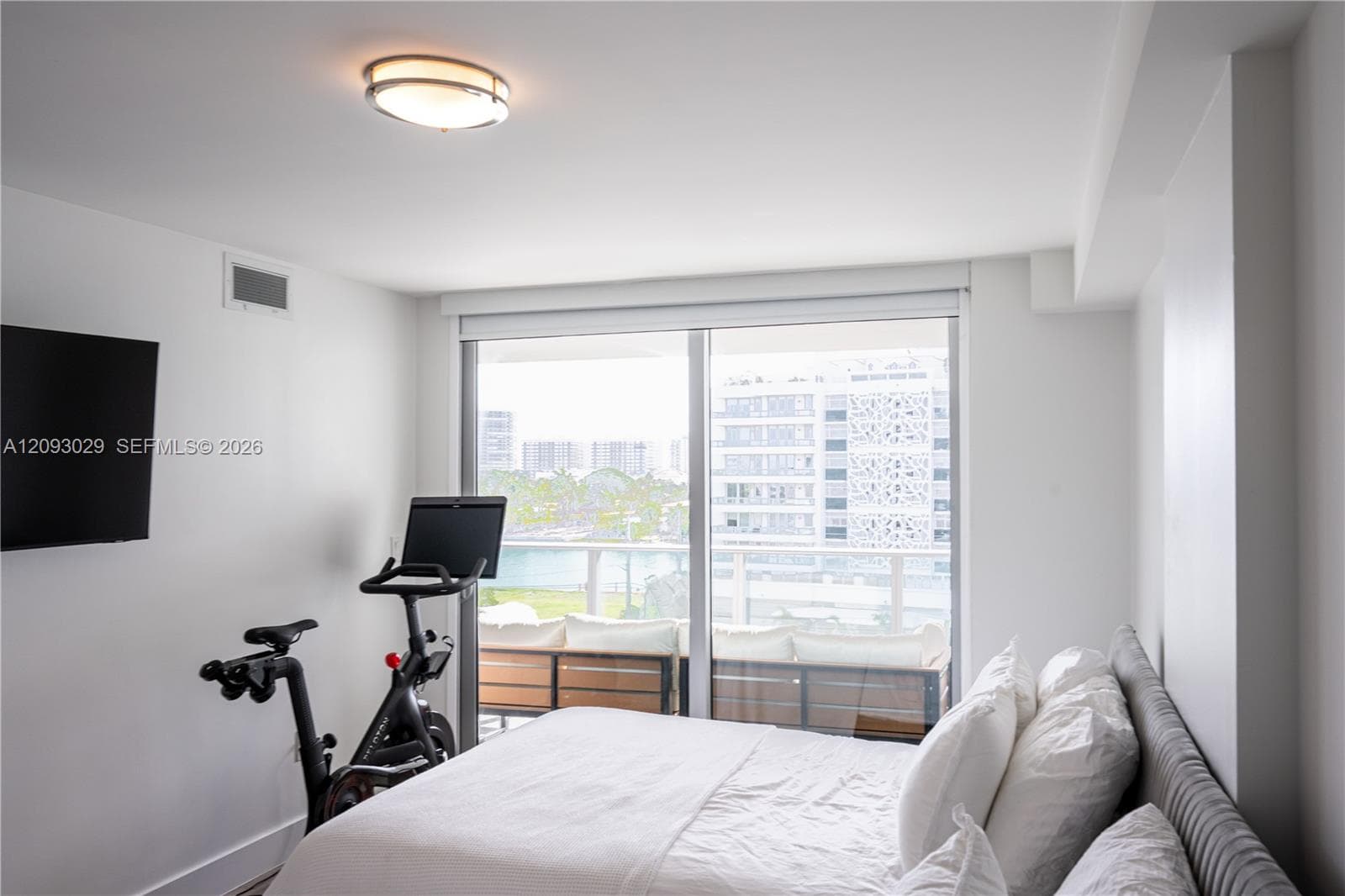 The Club · #706 in Bay Harbor Islands - Photo 15