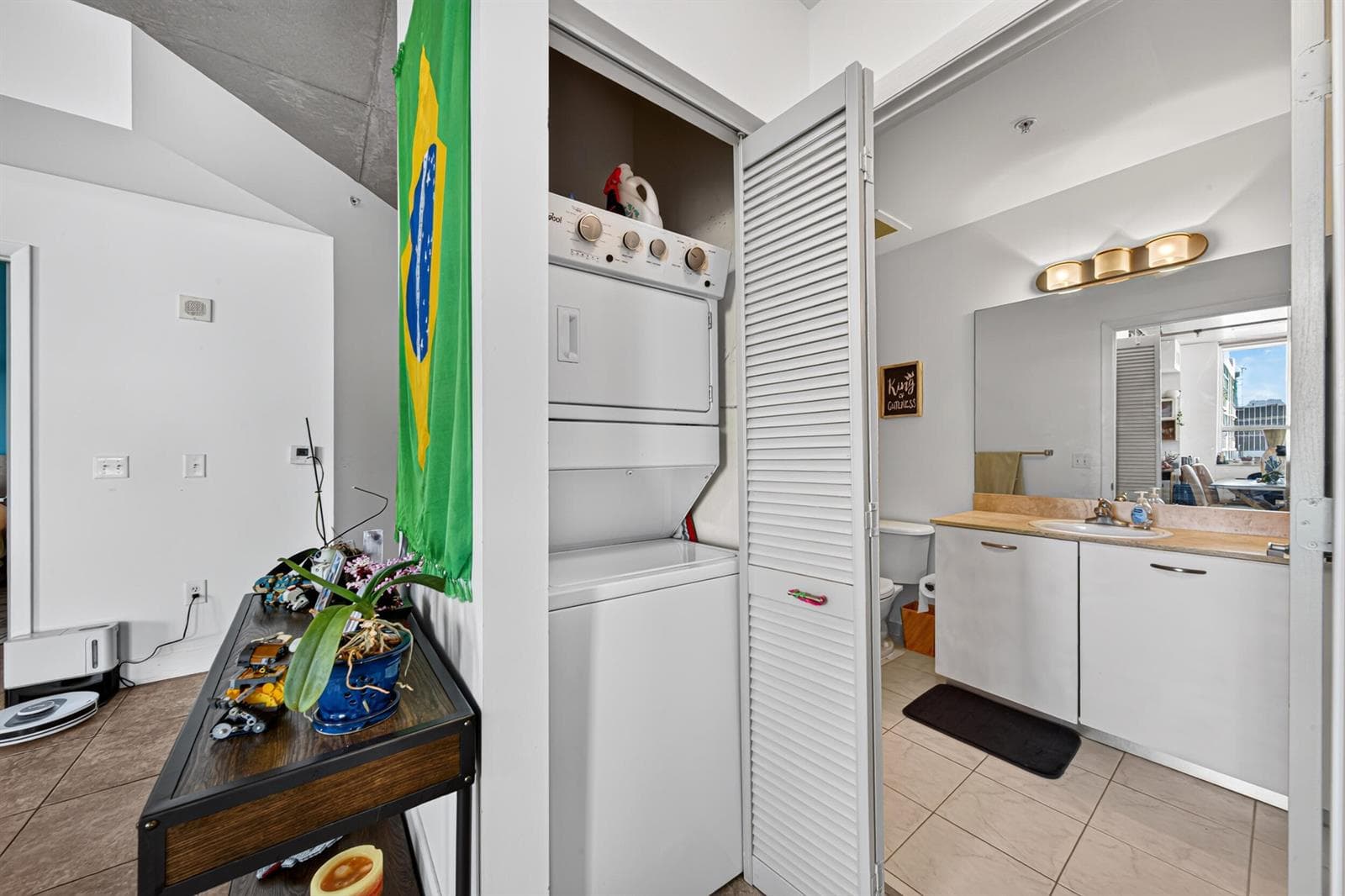 2nd Bathroom