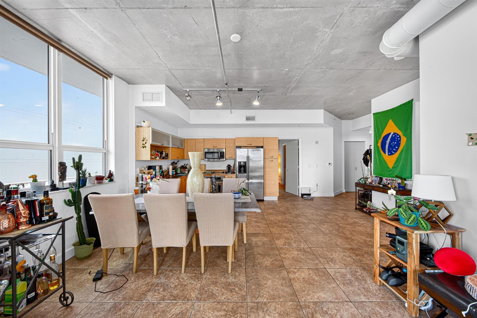 Kitchen/Dining