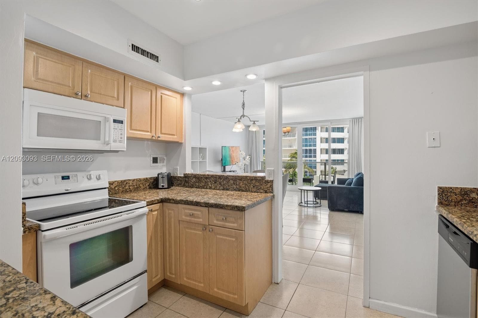 ALEXANDER TOWERS CONDO · #511 in Hollywood - Photo 3