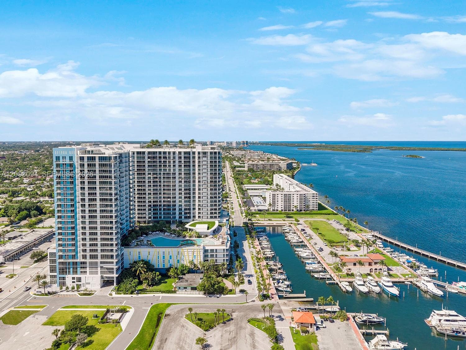 Nautilus 220 · #1512 in West Palm Beach - Photo 14